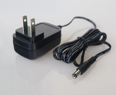 Bộ chuyển đổi tường 4,5W 9 Volt 500ma Ac sang Dc Hoa Kỳ Cắm với Tuân thủ IEC62368